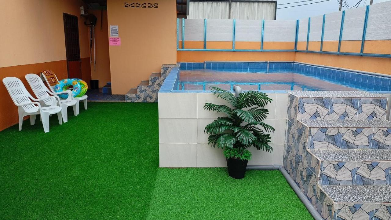 Ns Homestay Private Pool Tanah Merah  Exteriör bild