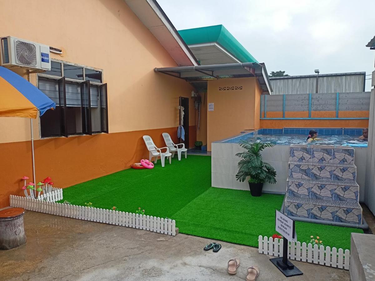 Ns Homestay Private Pool Tanah Merah  Exteriör bild