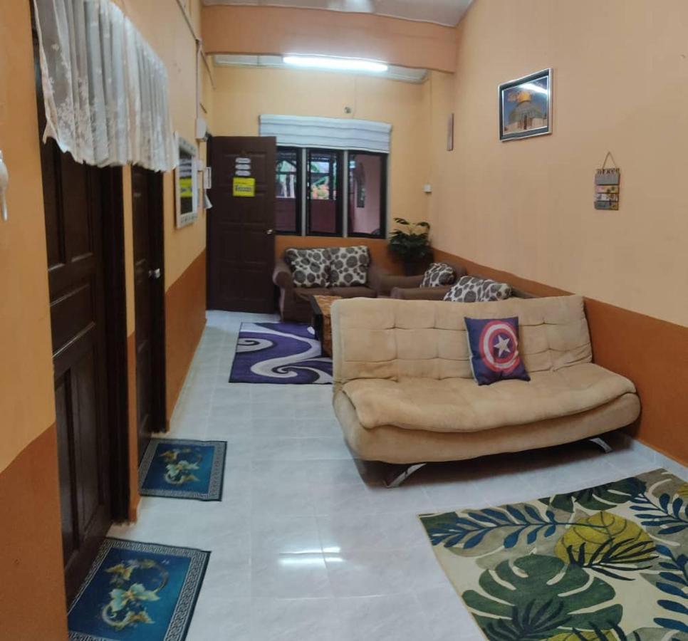 Ns Homestay Private Pool Tanah Merah  Exteriör bild