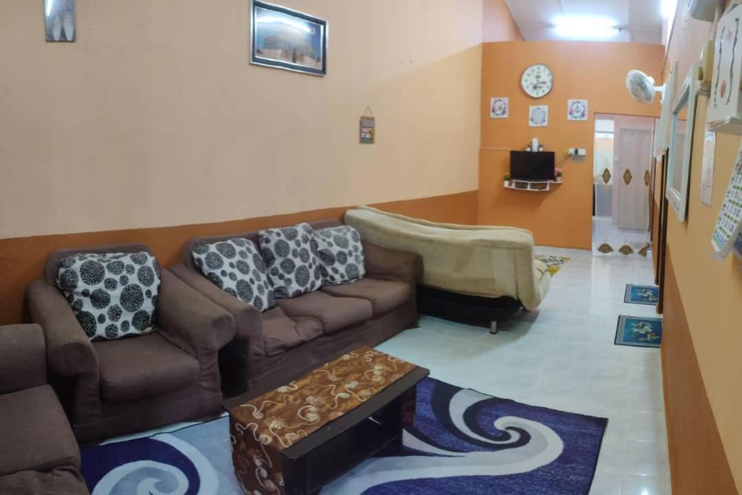 Ns Homestay Private Pool Tanah Merah  Exteriör bild